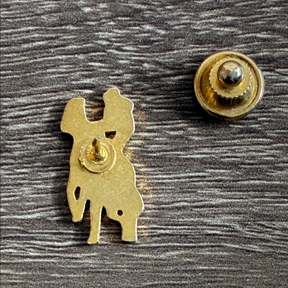 Vintage Rodeo Cowboy Enamel Pin - Picture 7 of 8